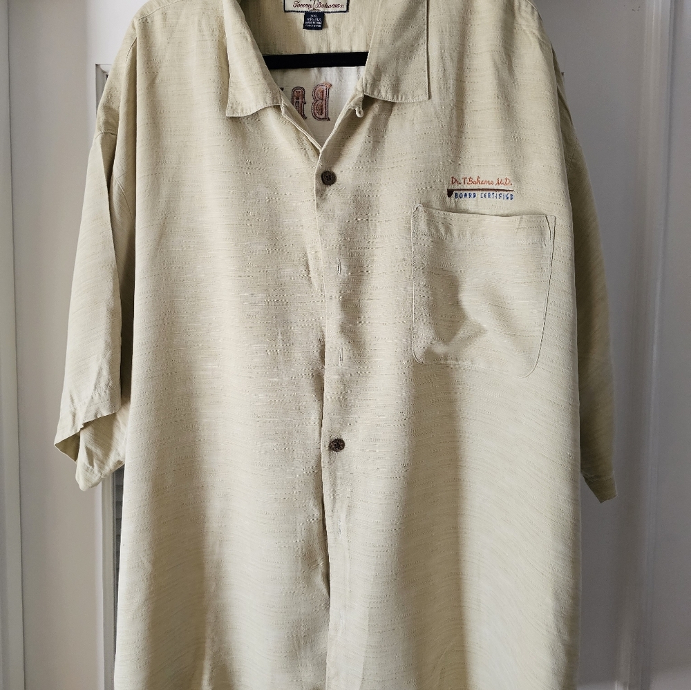Tommy Bahama Tan Casual Button Down Shirt Short Sleeve